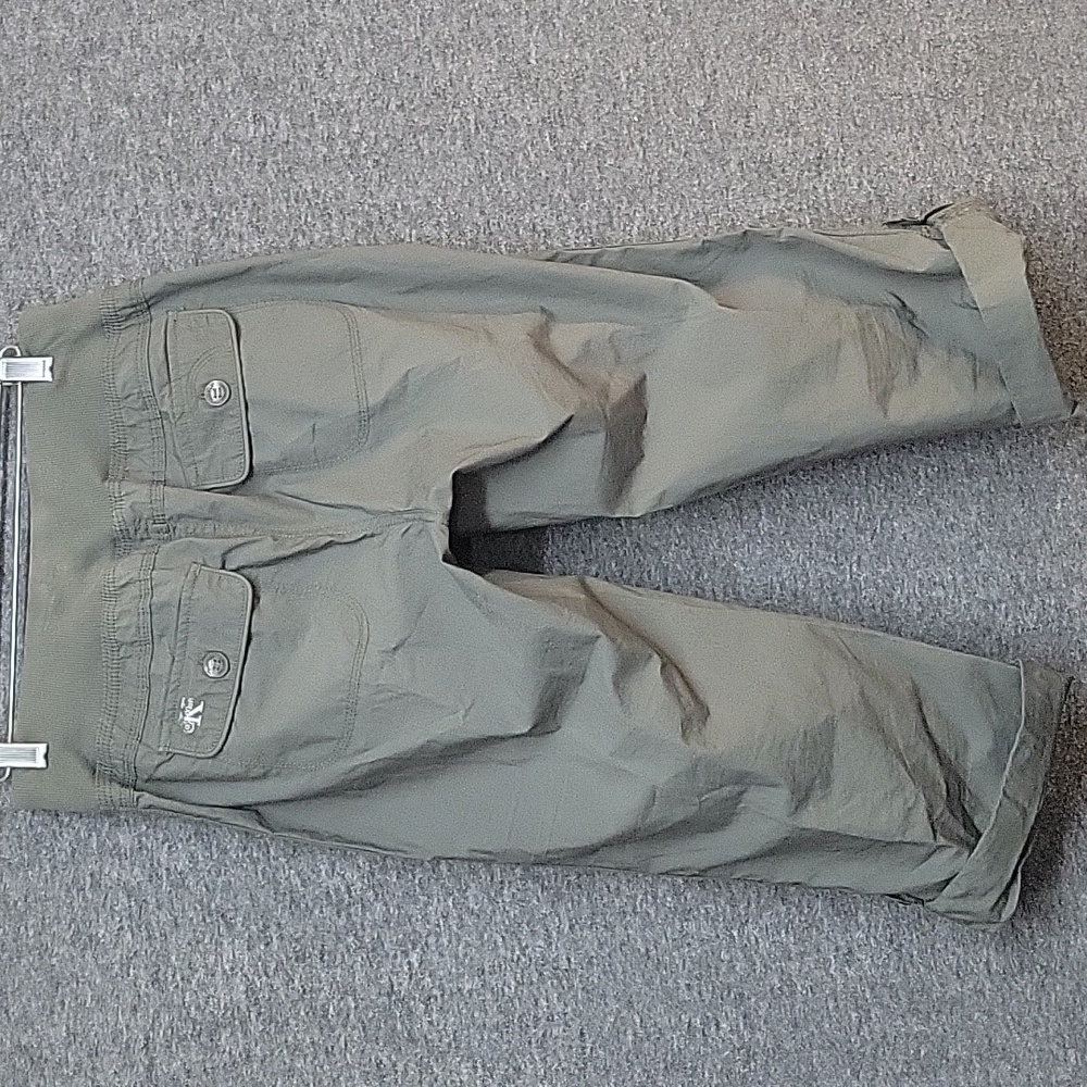 Calvin Klein NWT Olive Green Capris Womens Size Small - Picture 3 of 15